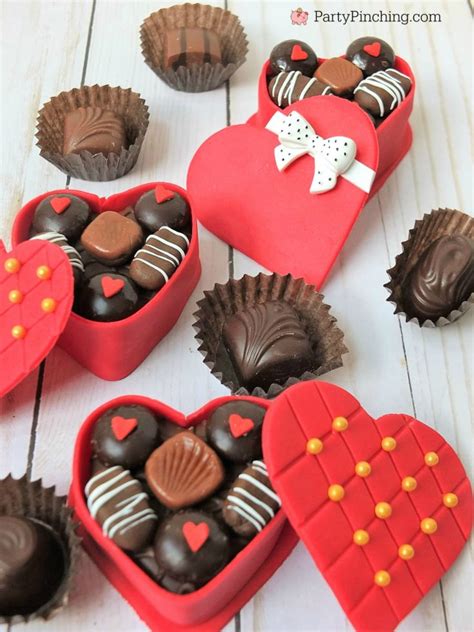Mini Valentine Candy Box Cakes Best Valentines Day Food Recipe Ideas