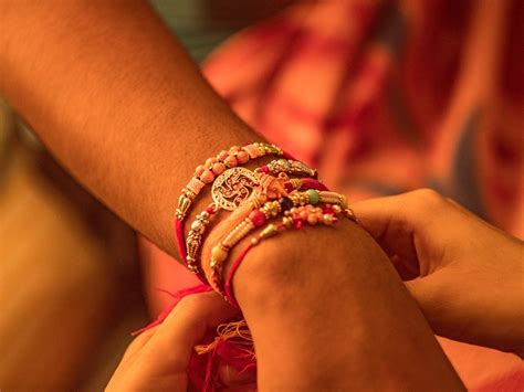 How To Perform The Raksha Bandhan Ritual Beauty And Lifestyle Mantra