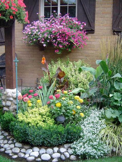 15 Gorgeous Flower Bed Ideas That You Should Try In 2022