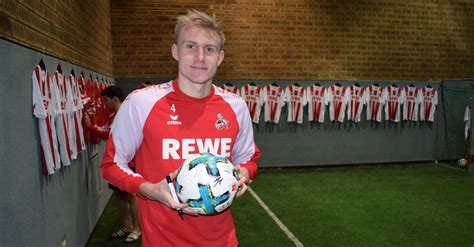 Ich verstehe gladbach, dass die an ihm baggern, aber ich würde mich freuen, wenn bobic sich ins zeug legt und hütter sich entscheidet zu bleiben. Einmalig: Der 1. FC Köln-Spielball signiert von Torschützen