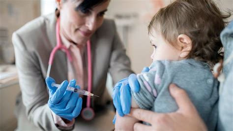 A trend with a purpose. 10 Ways to Ease Your Baby's Vaccination Pain | Everyday Health