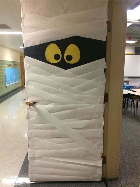 How To Make A Mummy Halloween Door Jolys Blog