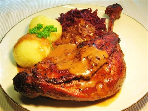 Gänsekeulen sanft geschmort Rezept