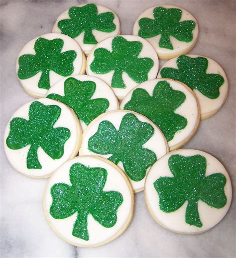 St Patrick's Day cookies — St. Patrick's Day | St patrick's day cookies, St patrick day treats 