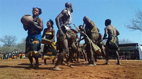 A Zambian Traditional Dance By The Chikunda People Youtube