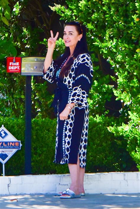 Kyle Richards Style Clothes Outfits And Fashion Page 5 Of 7 Celebmafia