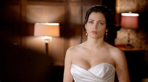 Naked Jenna Dewan In Witches Of East End