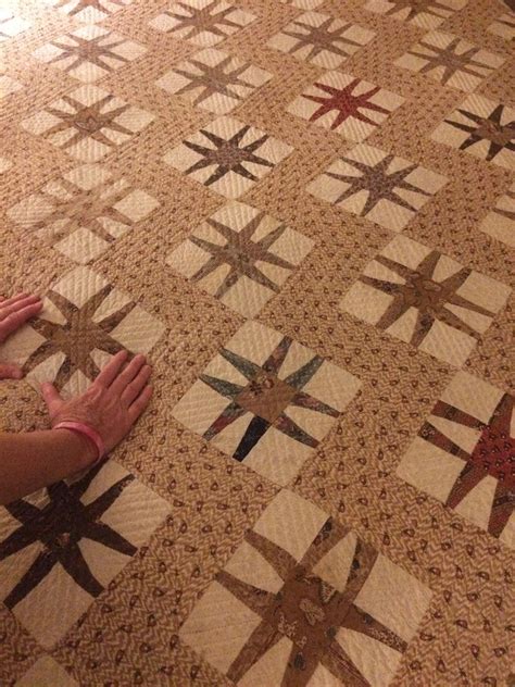 See more ideas about quilts, modern quilts, quilt patterns. Humble Quilts: Old Fashioned Bed Turning | Vintage quilts ...