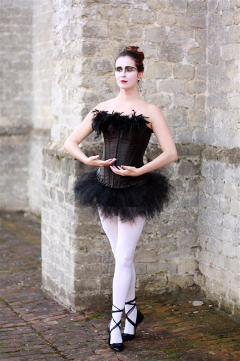 Black Swan Halloween Costume