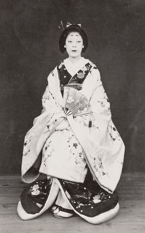 The Kimono Gallery Photo Japanese Women Japanese History Japanese