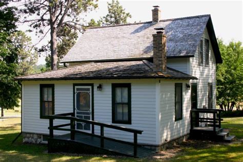 Spend The Night In An Authentic 1870s Historic Homestead In The Middle
