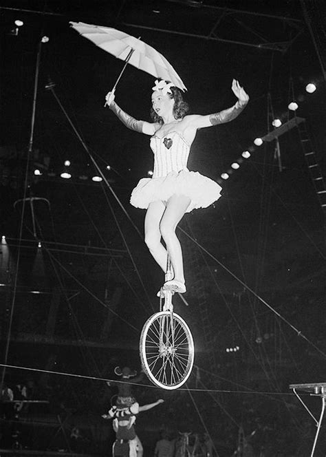 Vintage Circus Performers Circuses Vintage Circus Performers