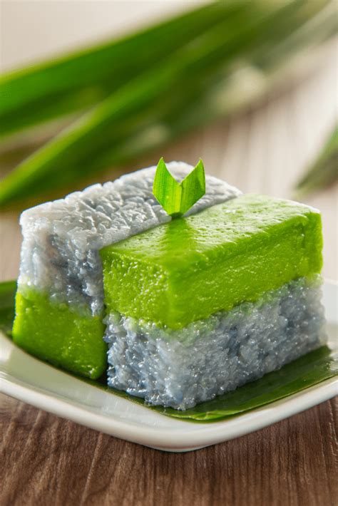 25 Simple Malaysian Desserts Insanely Good