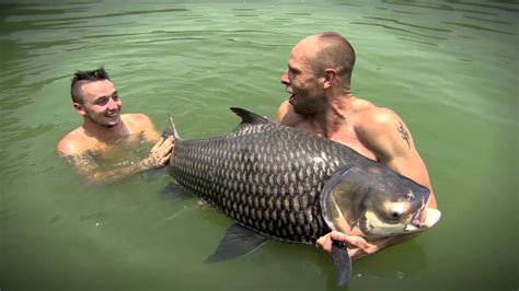 He becomes famous because of the stories he tells about his eccentric life: The Big Fish Off season 2 trailer - YouTube