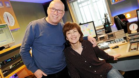 Lynn Bowles Leaves Bbc Radio 2 With A Land Rover Bbc News