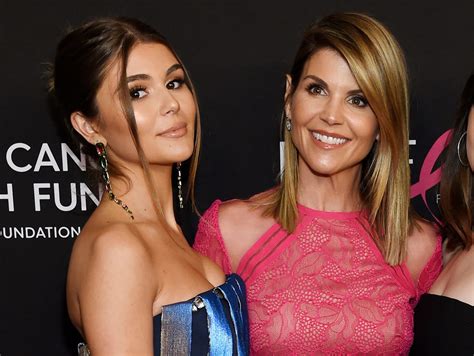 Olivia Jade Giannulli Returns To Youtube After College Bribery Scandal