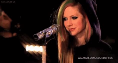Avril Gifs Avril Lavigne Fan Art Fanpop