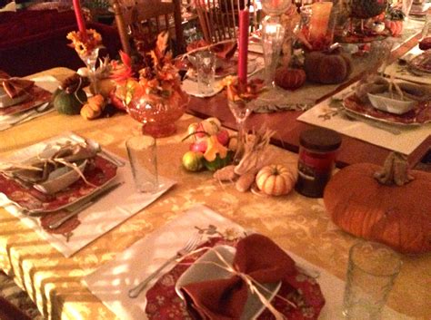A cheese ball coated with chopped nuts with crackers on either side. Thanksgiving Dinner Party | Thanksgiving dinner party ...