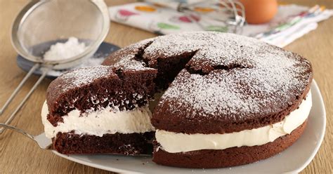 La torta al cioccolato senza farina si prepara in 5 minuti ed è uno di quei dolci che causano assoluta dipendenza. Torta paradiso al cioccolato con crema al latte ...