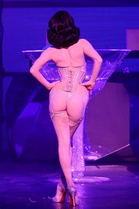 Dita Von Teese Sexy And Topless 12 Photos Video Thefappening