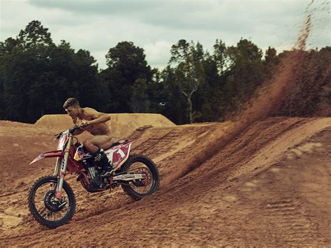 Bench Racing Ammo Dungey In The Body Issue Racer X
