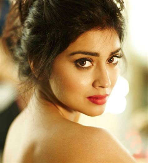 Actress World Shriya Saran Hot Bare Back Photosshriya
