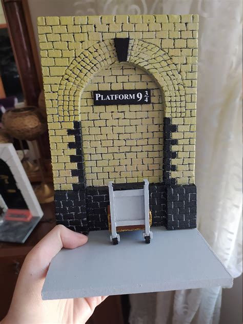 Harry Potter Peron 9 34 Handmade Diorama Book Nook Etsy
