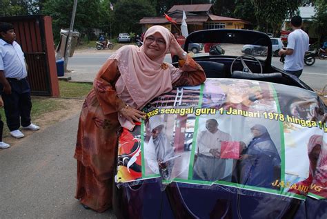 Kirimkan kad selamat hari raya aidilfitri yg sangat menarik kepada sahabat kamu. Sakinah Othman ( S210205 ): MAJLIS PERSARAAN PN. HINDUN ...