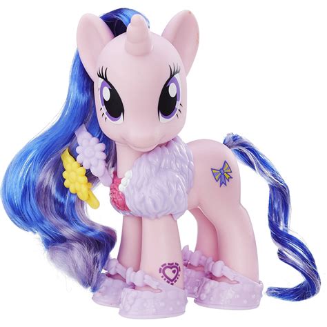 My Little Pony Explore Equestria 6 Inch Fashion Style Set Royal Ribbon