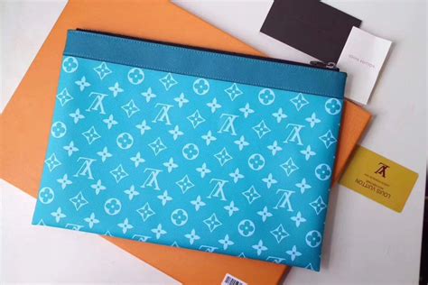 Please contact us if you want to publish a supreme louis. LOUIS VUITTON LIGHT BLUE HANDBAG 2019 - Billionairemart