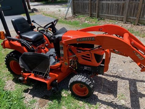 60IN KUBOTA BX2350 SUB COMPACT UTILITY 4WD TRACTOR W FRONT END LOADER