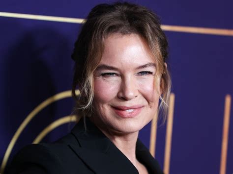 Renée Zellweger Supports Local During Wildomar Stop Lake Elsinore