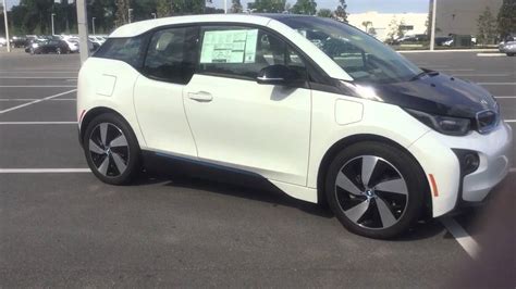 Curb weight is the overall mass of the empty vehicle with standard equipment excluding the weight of passengers and cargo. Dan 2015 BMW i3 w Range Extender - YouTube
