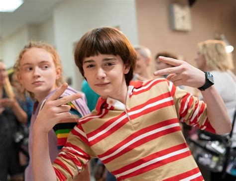 Video “stranger Things” Actor Noah Schnapp Officially Comes Out As Gay Trendradars