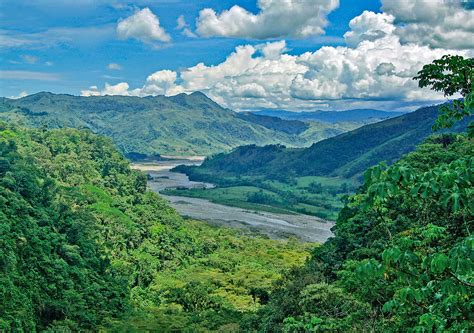 How to pronounce mountains noun in american english. Photos of the Eastern Andes Mountain Range