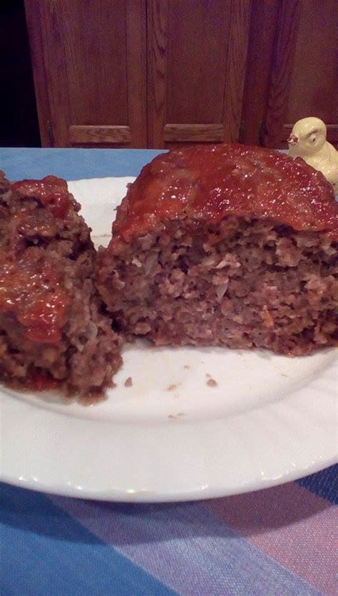 Meatloaf needs to be cooked to an internal temperature of at least 160 f. How Long To Cook A 2 Pound Meatloaf At 325 Degrees - Meat Loaf In 2020 Crusted Chicken Parmesan ...