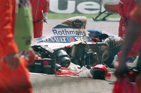 Las 8 Impactantes Fotos De La Muerte De Ayrton Senna En El Circuito De Imola Tn