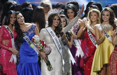 Svet M Nov Miss Universe Vyhrala Ro N Kr Ska Gabriela