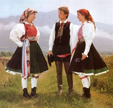 Folkcostume Slovenian Austrian Costume Of Ziljska Dolina Or Gailtal