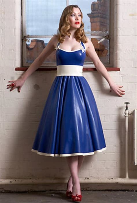 Lady Lucie Latex 50s Circle Dress And Bow Belt