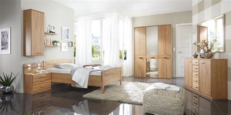 This hardeck schlafzimmer schrank wiemann kansas graphic has 14 dominated colors, which include tin, uniform grey, fig tree, pig iron, silver, off black, westchester grey, desired dawn, snowflake, tamarind, mellow green, tegreen, delightful camouflage, winter pea green. WIEMANN 2019 SCHLAFZIMMER| MAYER MÖBEL