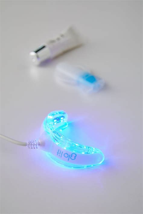 Glo Science Glo Lit Bluetooth Teeth Whitening Kit Urban Outfitters