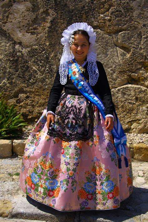 Traditional Dress Alicante Valencia Spain Ethnic Outfits Ethnic