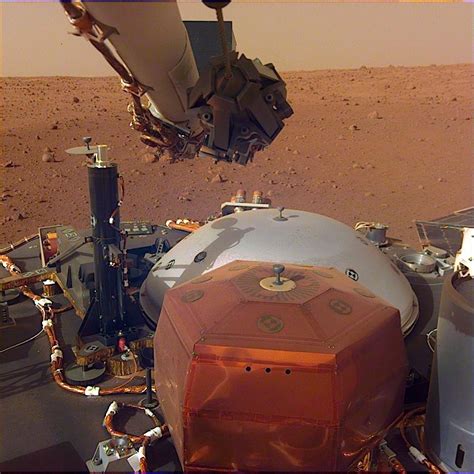Nasa Insight Sends Back New High Res Photos From Mars Autoevolution