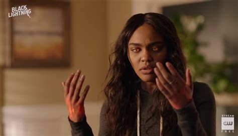 Black lightning 1x02 jefferson decides to become black lightning again after lawanda dies/jennifer. Black Lightning - "Where's Jennifer's Suit?" Interview