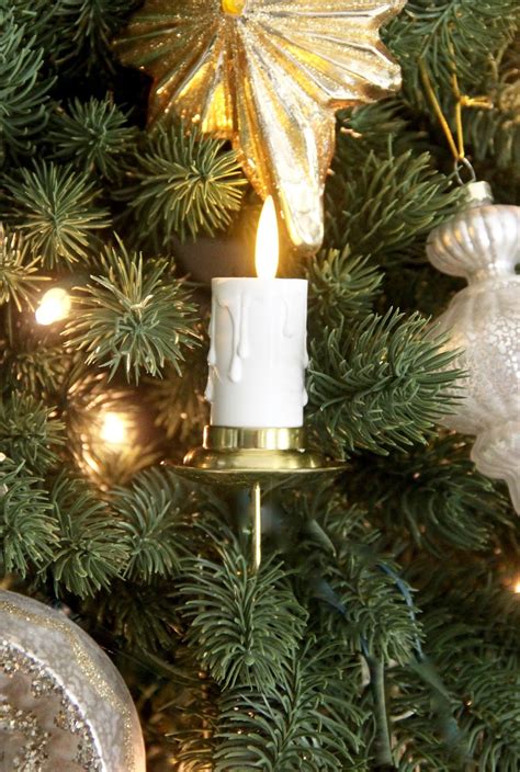 The Yellow Cape Cod My 2016 Tastemakers Christmas Tree~and A Giveaway