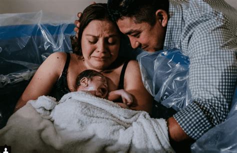These 17 Birth Photos Are Just Raw Powerful Human Emotion And Youve