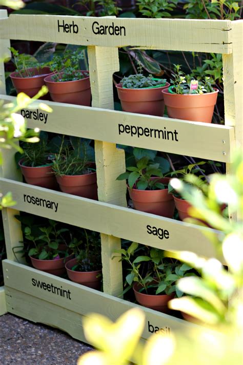 15 Amazing Diy Garden Planters From Pallets