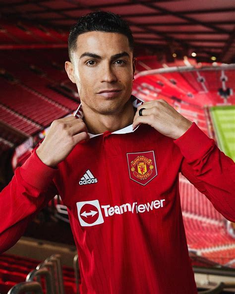 Br Football On Twitter Manchester Uniteds New Home Kit Has Landed 🔴