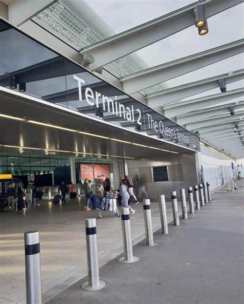 Heathrow Airport Terminal 2 3 4 5 Pick Up Guidelines Fees And Maps